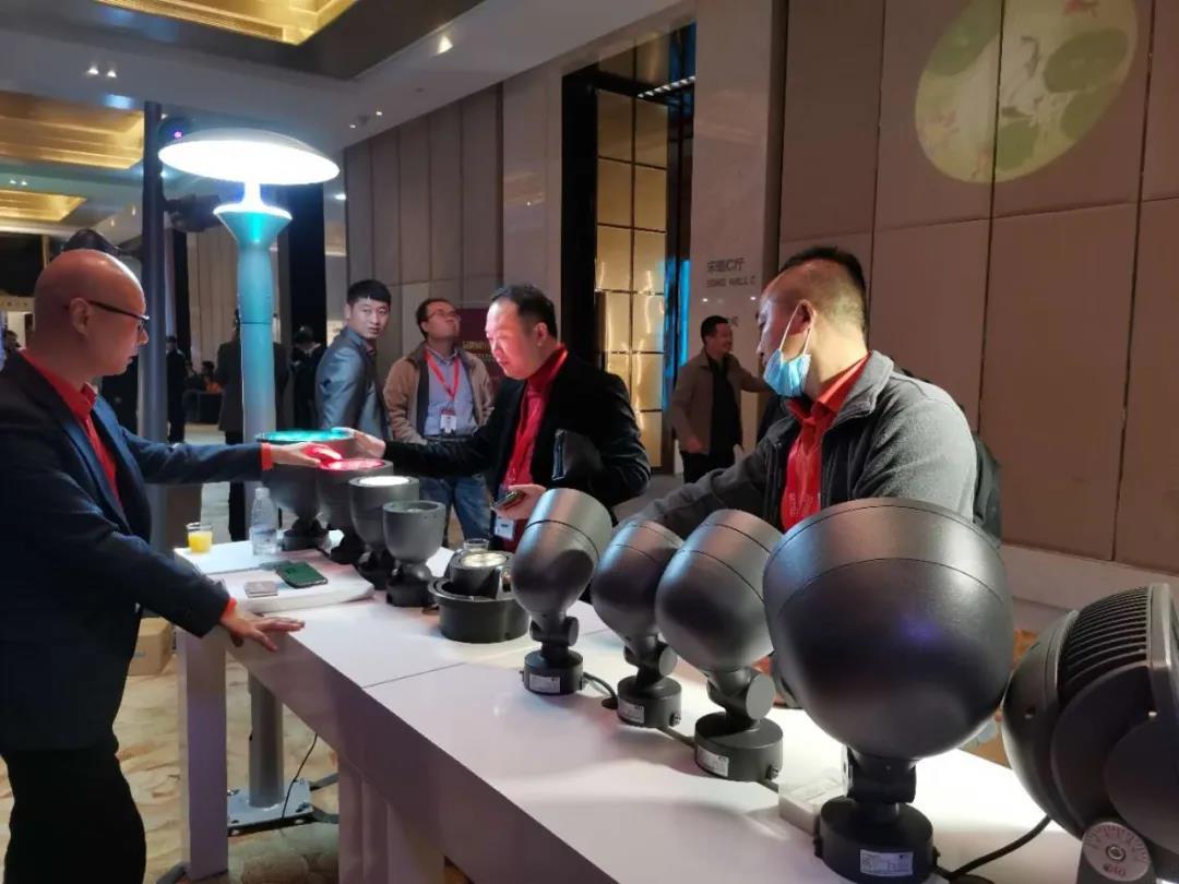 1603695330818281.jpg 1603695330818281.jpg