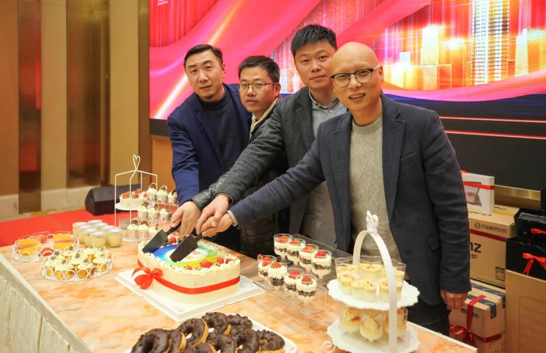 1618451389323749.jpg 1618451389323749.jpg