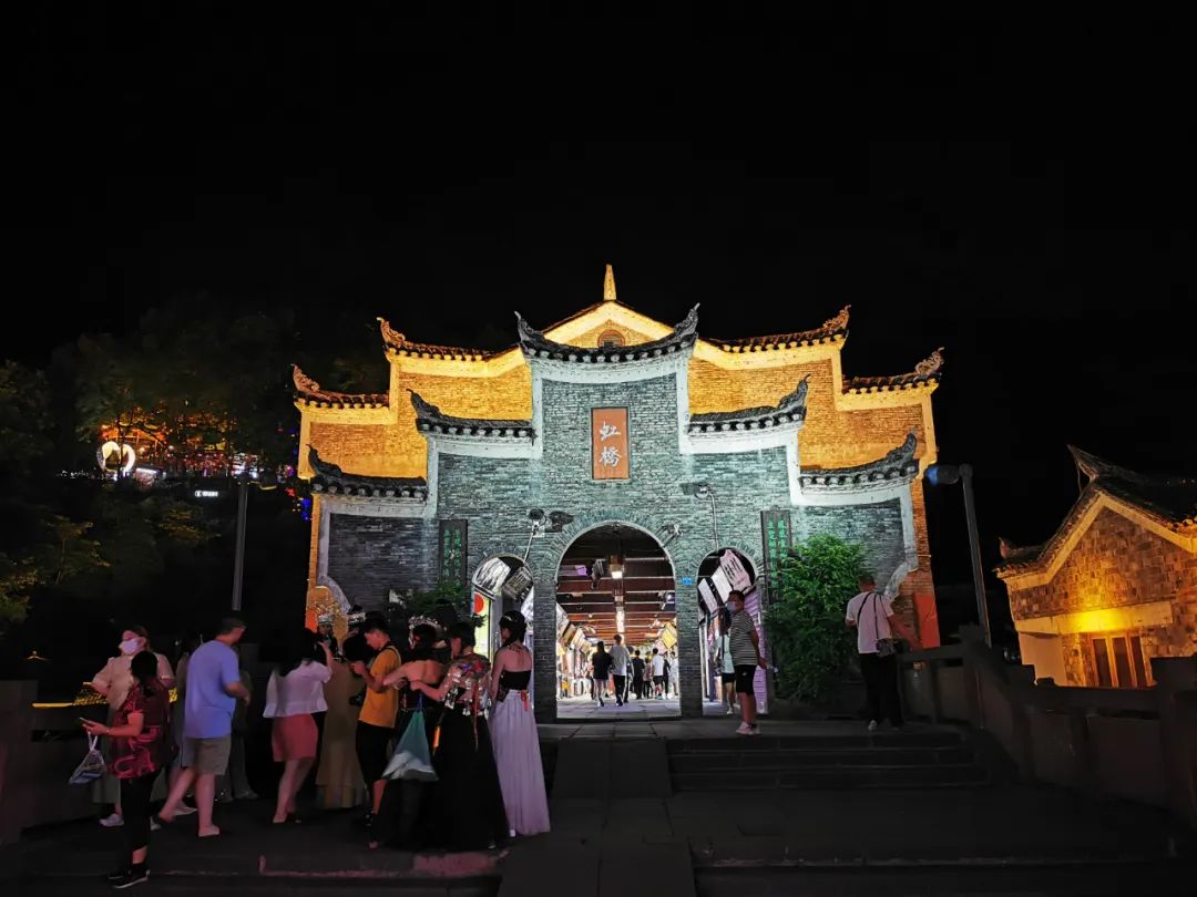 1665641337560512.jpg 1665641337560512.jpg