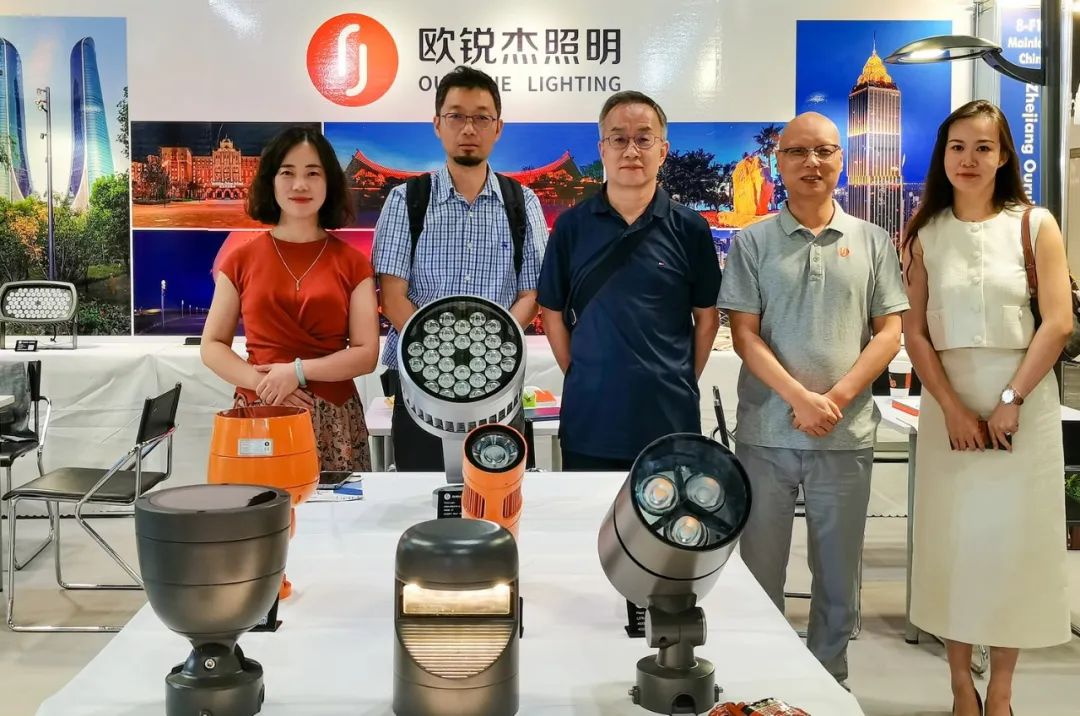 1698648139610520.jpg 1698648139610520.jpg