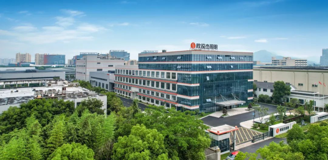 1711952512152102.jpg 1711952512152102.jpg