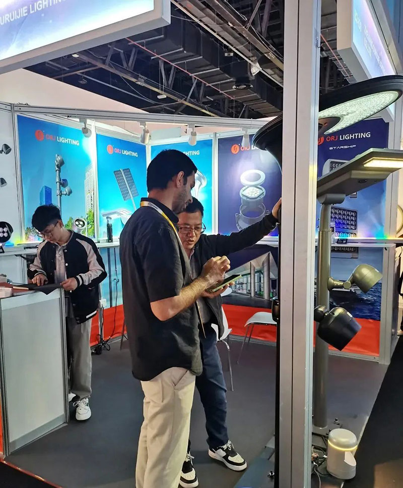 1737006937438484.jpg 1737006937438484.jpg