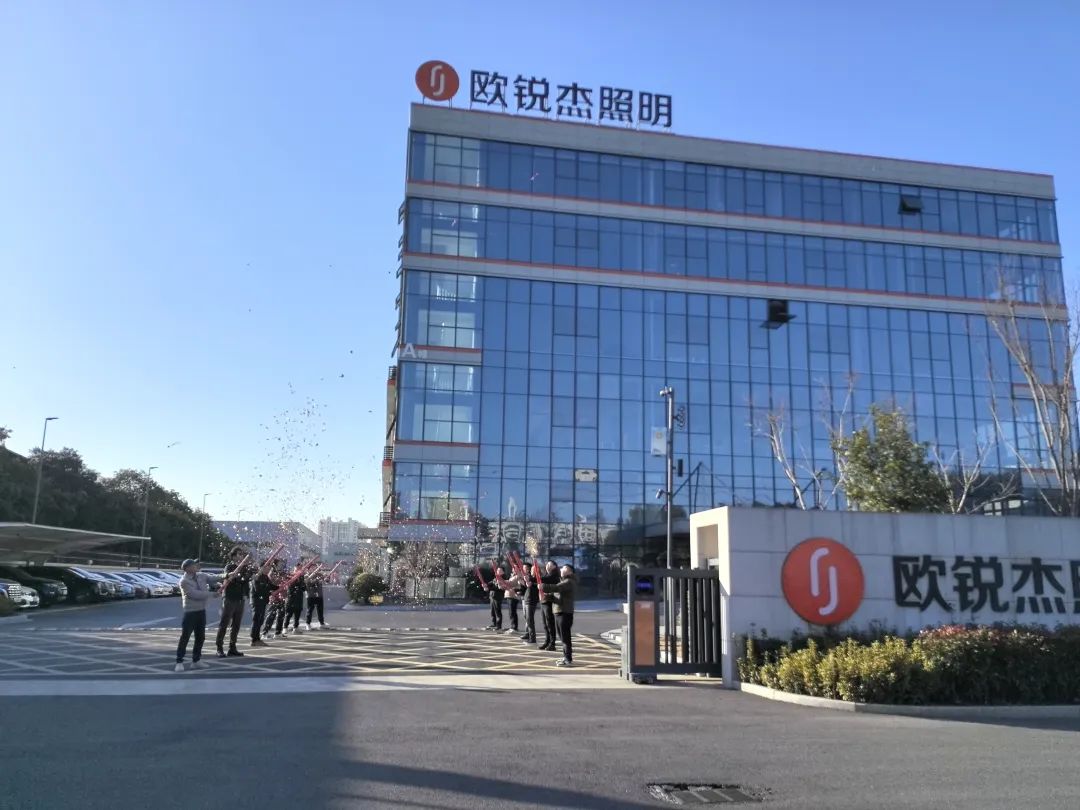 1739250410900548.jpg image2_640.jpg