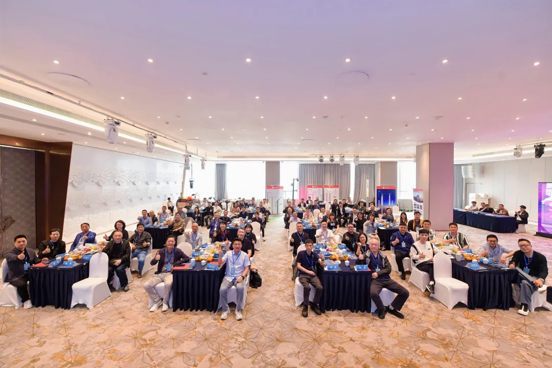 1745715571121919.png image2_640.png