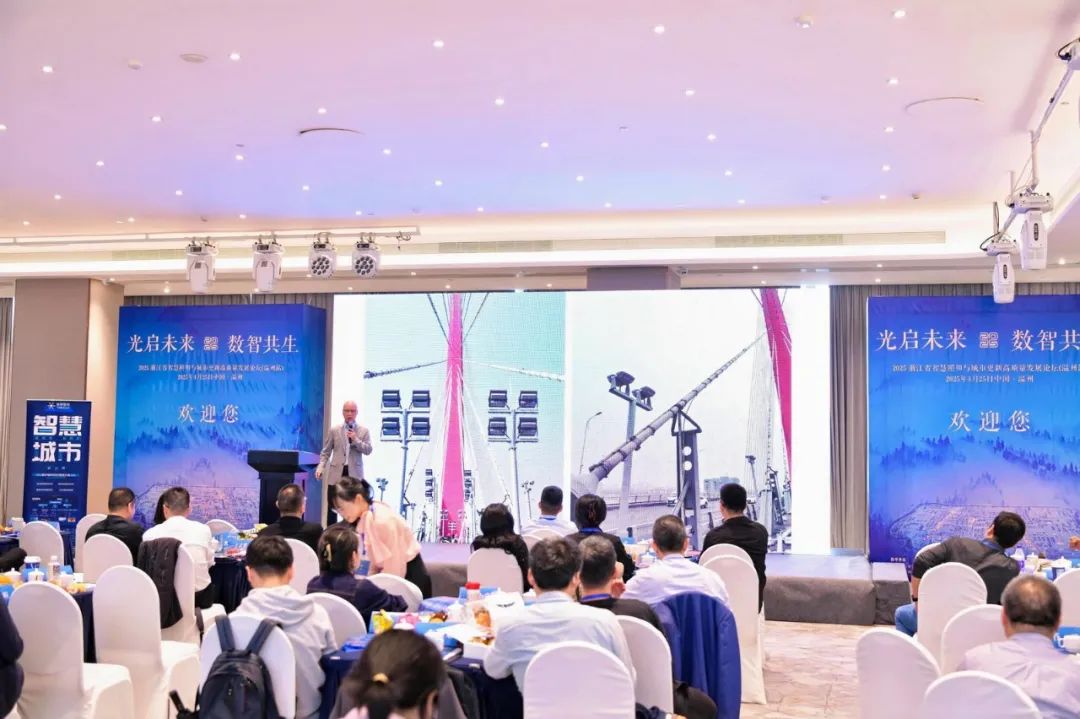 1745715598538464.jpg image5_640.jpg