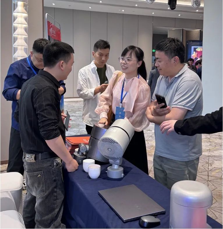 1745715633246393.jpg image9_640.jpg