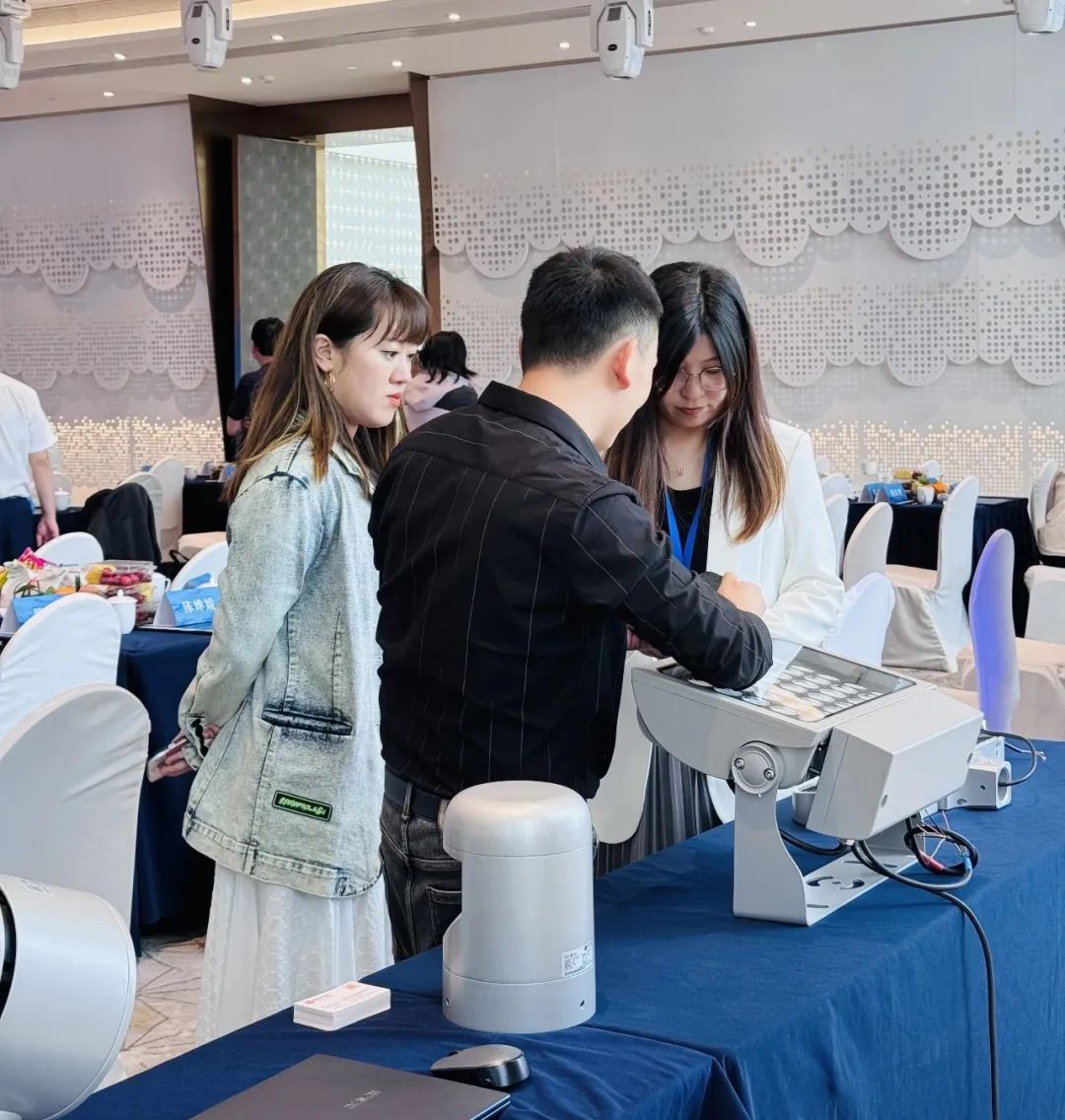 1745715641992243.jpg image10_640.jpg