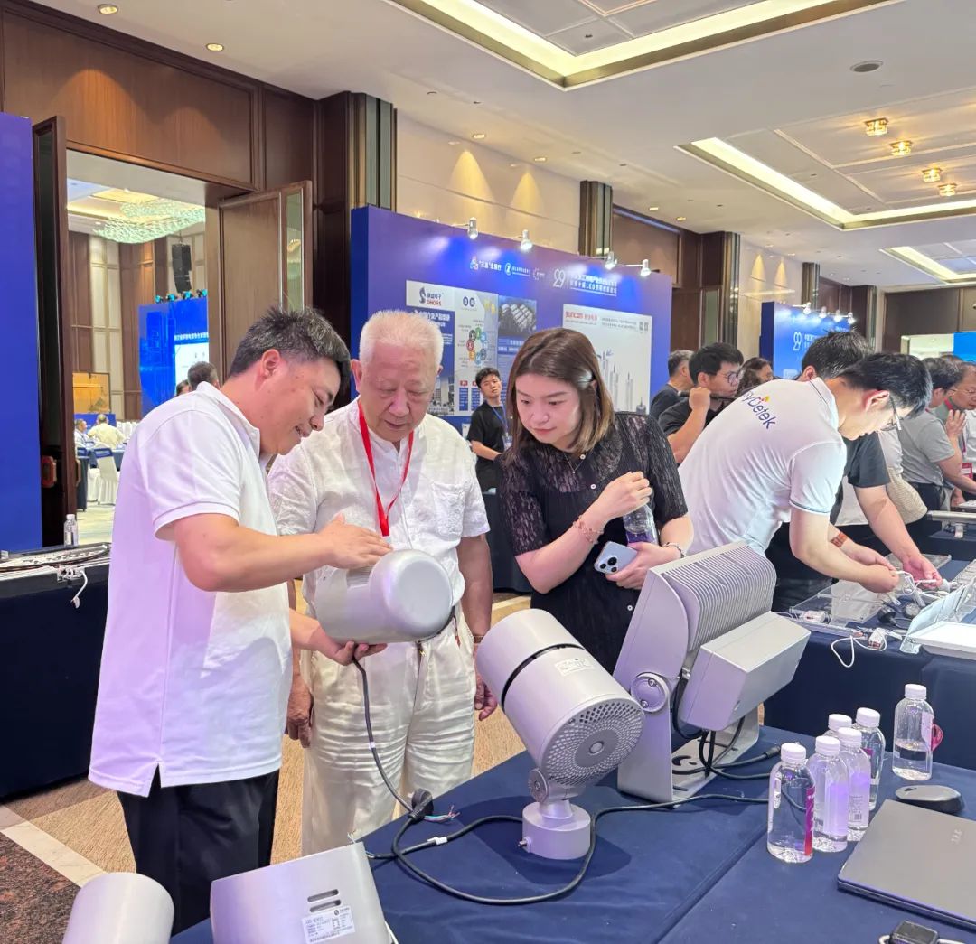 1751245897650241.jpg image5_640.jpg