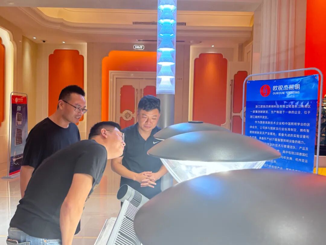 1756447295432336.jpg image7_640.jpg