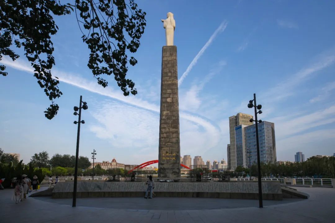 1756690237372051.jpg 1756690237372051.jpg